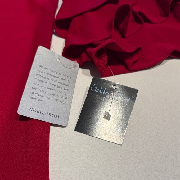 🆕 Gabby Skye Tiered Ruffle Sleeve Mini Dress, Dark Red, Size 10 - Picture 7 of 11